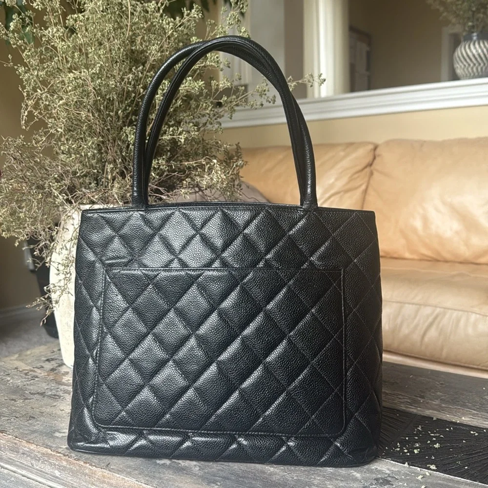 CHANEL Black Quilted Tote